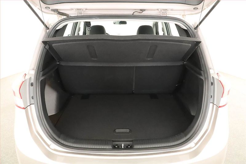Hyundai ix20 (2015) 1.4 CRDi, Serv.kniha - fotka 10 z 13