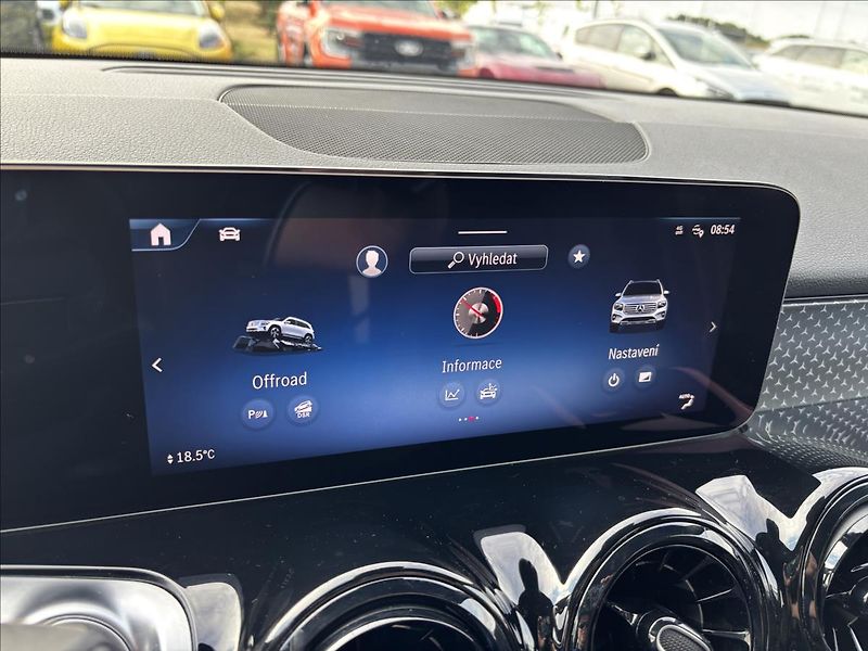 Mercedes-Benz GLB 2,0 200d 110kW 4Matic DCT - fotka 25 z 45
