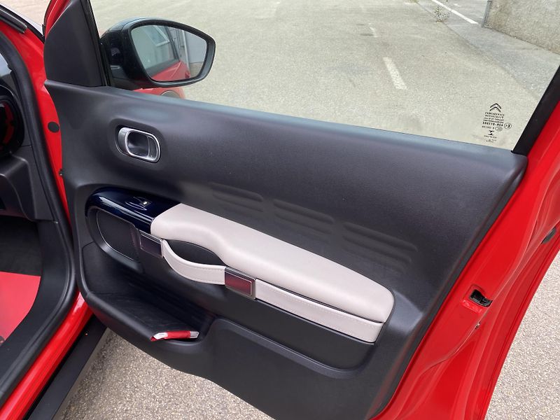 Citroën C4 Cactus (2019) 1,2 - PT - Panorama - fotka 14 z 48