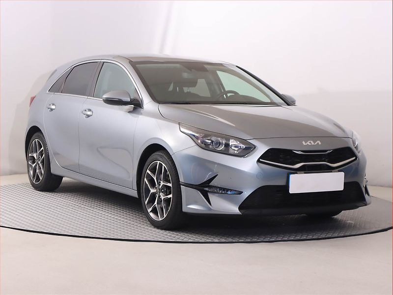 Kia Ceed (2023) 1.5 T-GDI, Serv.kniha, Navi - fotografie inzerátu