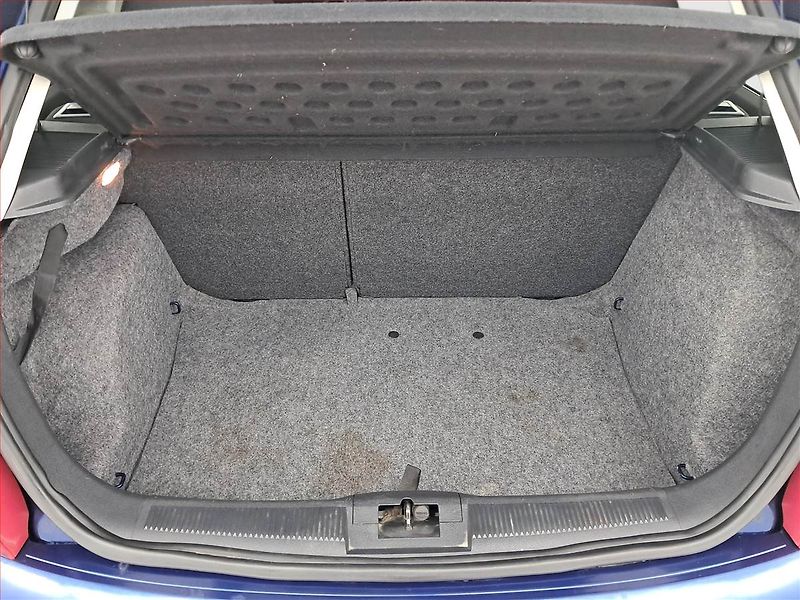 Škoda Fabia (2006) 1.4 16V, po STK, Tažné - fotka 13 z 13