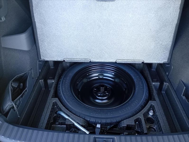 Volkswagen Tayron (2025) 1,5 eTSI 110 kW mHEV  People - fotka 11 z 17
