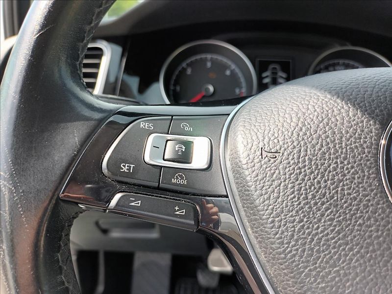 Volkswagen Golf 1,6 TDI, 85KW,ČR,1MAJ,DPH,HIGH - fotka 36 z 43