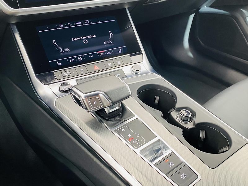 Audi A6 2,0 40 TDI Avant Sport - fotka 23 z 29