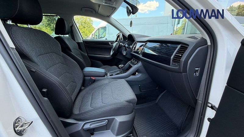 Škoda Kodiaq 2,0 DSG STYLE PLUS AWD - fotka 19 z 32
