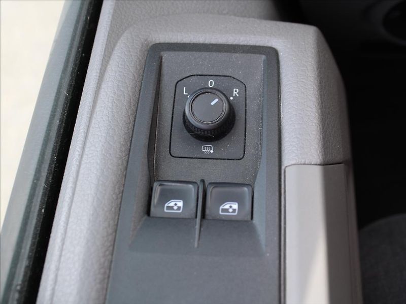 Volkswagen Crafter 2,0 TDi XDR Tažné Zár. 94tkm. - fotka 11 z 21