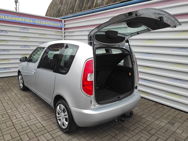 Škoda Roomster 1,2TSi 63kW, Klima, Tažné - fotka 18 z 18