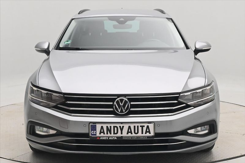 Volkswagen Passat 2,0 TDI 110kW DSG Business Zár - fotka 2 z 32