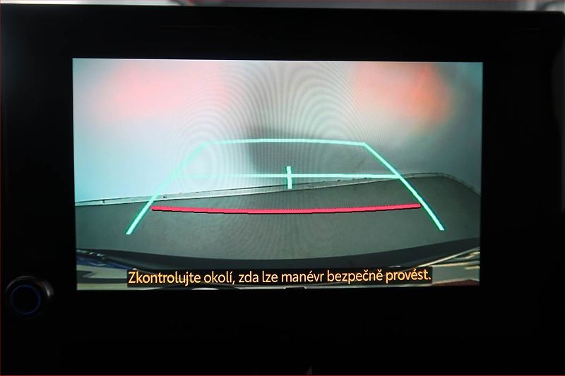 Toyota Corolla (2022) Style 1.8 Hybrid - fotka 12 z 17