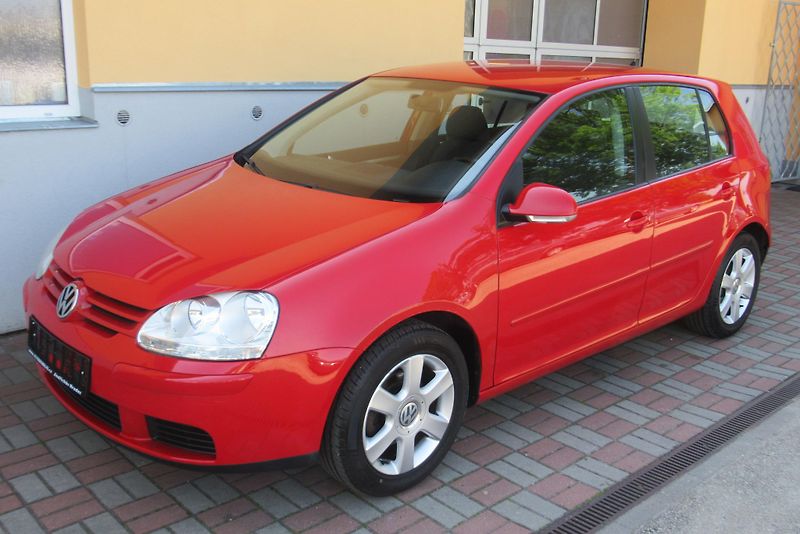 Volkswagen Golf 1.4i AUT. KLIMA NOVÉ ROZVODY - fotka 4 z 27