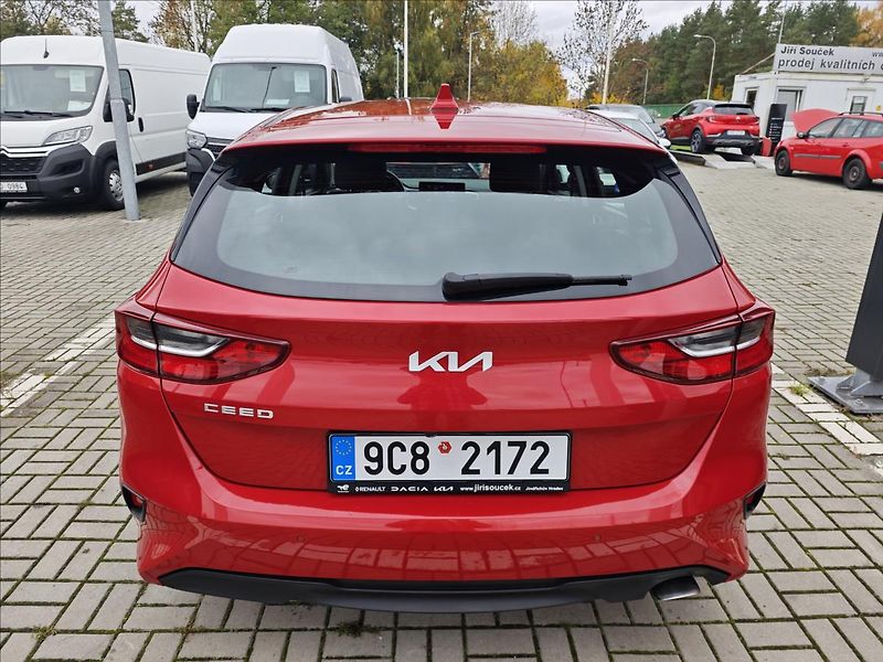 Kia Ceed 1,0 T-GDI  SPIN - fotka 5 z 23