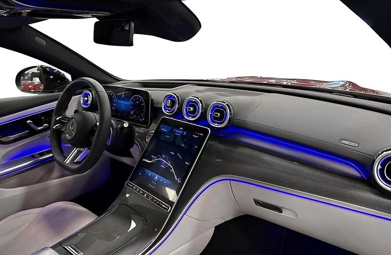Mercedes-Benz CLE 300 4M AMG 360k Tažné Bílý in. - fotka 9 z 18