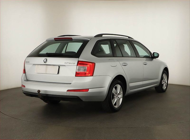 Škoda Octavia (2016) Style 2.0 TDI, Serv.kniha - fotka 5 z 13