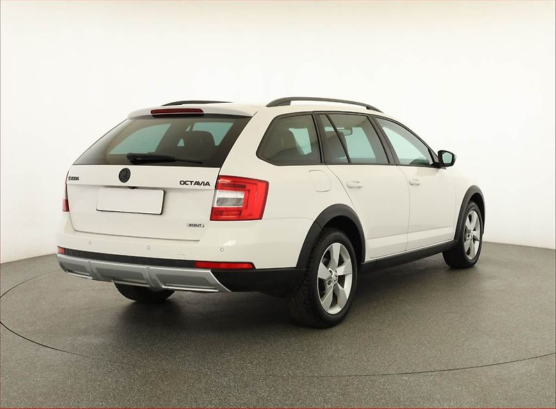 Škoda Octavia (2018) Scout 2.0 TDI, 4X4, Tempomat - fotka 5 z 21