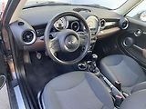 Mini Cooper (2012) 1.6i, AC, park.asist - náhled 8