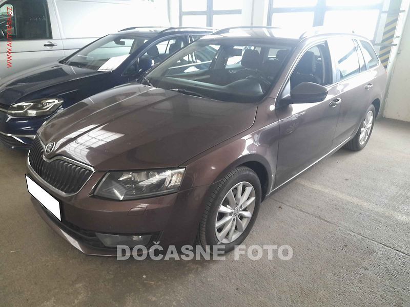 Škoda Octavia (2014) 2.0TDI, Elegance, bixen - fotka 1 z 3