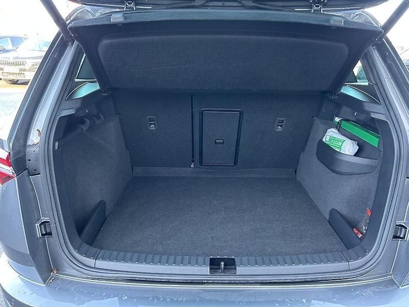 Škoda Karoq SPO 4X4 TD 2.0/110KW A7A - fotka 15 z 22