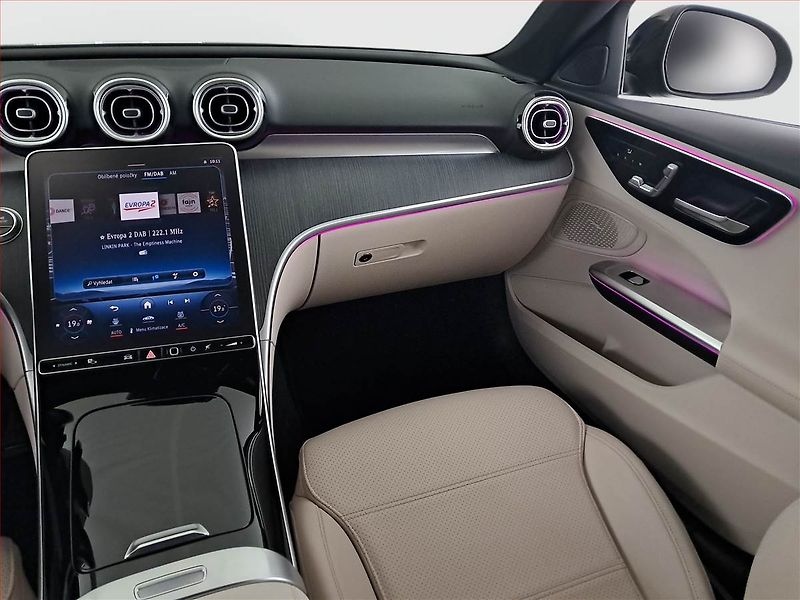 Mercedes-Benz Třídy C (2022) C 200 - fotka 8 z 19