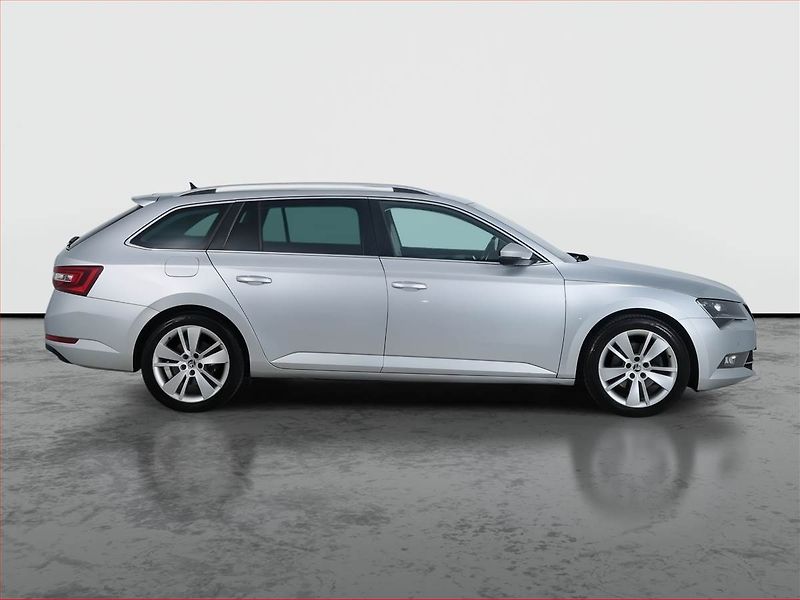 Škoda Superb (2016) 2.0 TDI, Automat, Navi - fotka 6 z 22