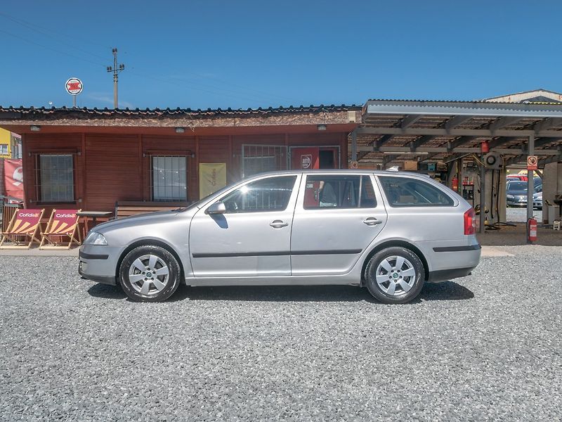 Škoda Octavia (2007) 1.9TDI 77KW 2x KOLA – ROZVODY - fotka 8 z 36