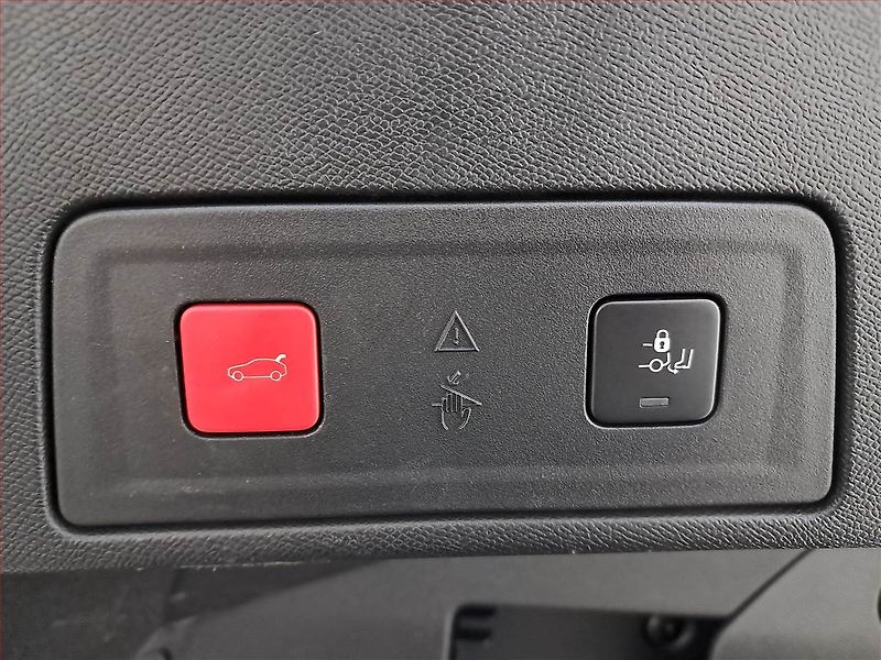 Peugeot 508 (2019) 1.6 PureTech, Automat, Kůže - fotka 16 z 25
