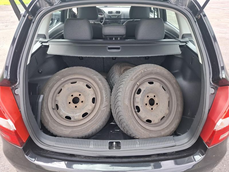 Škoda Fabia (2009) 1.4 16V 63kW,klima,tažné  - fotka 14 z 19