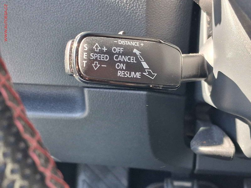 Škoda Octavia (2015) 2.0 TSi, RS, TZ, park.asist - fotka 13 z 20