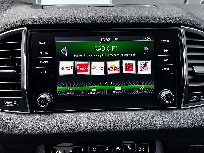 Škoda Karoq (2020) 1.5 TSI 110 kW DSG STYLE - fotka 19 z 41