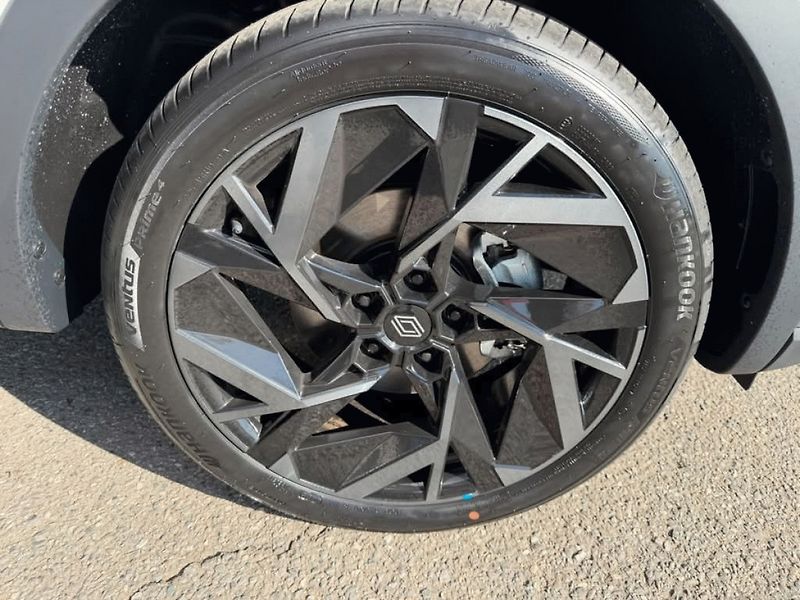 Renault Arkana (2026) esprit Alpine full hybrid E-Te - fotka 12 z 25