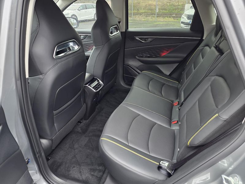 BAIC X55 (2026) 1.5T 130KW AUTOMAT MAX.VÝBAVA - fotka 10 z 21