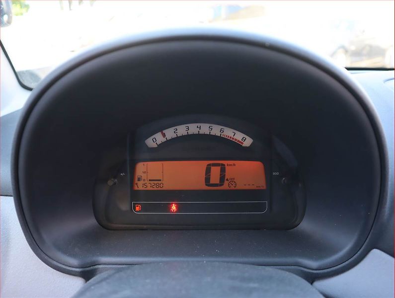 Citroën C3 (2006) 1.6 16V, nová STK - fotka 11 z 16