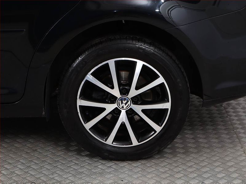 Volkswagen Touran (2010) 1.4 TSI, 7 míst, Tempomat - fotka 12 z 18