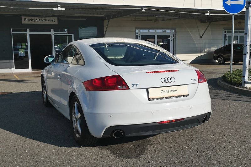 Audi TT - fotka 4 z 5
