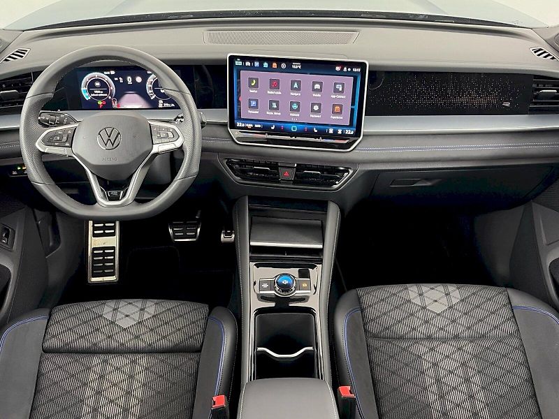 Volkswagen Tayron (2025) R-Line 2.0 TDI 142kW 4Motion D - fotka 5 z 44