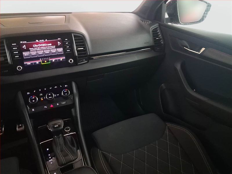 Škoda Karoq (2021) 1.5 TSI - fotka 8 z 21