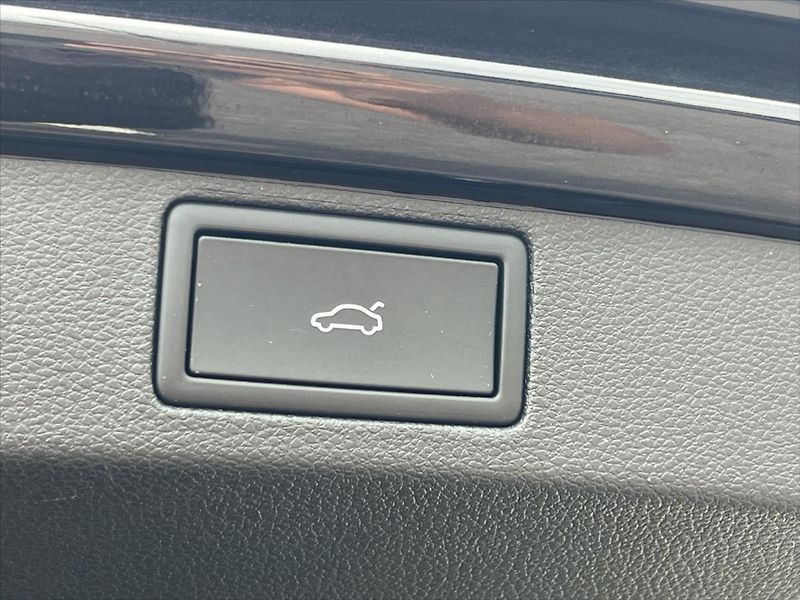 Škoda Scala 1,0 TSi 85 kW 7DSG 130 LET PRE - fotka 24 z 30