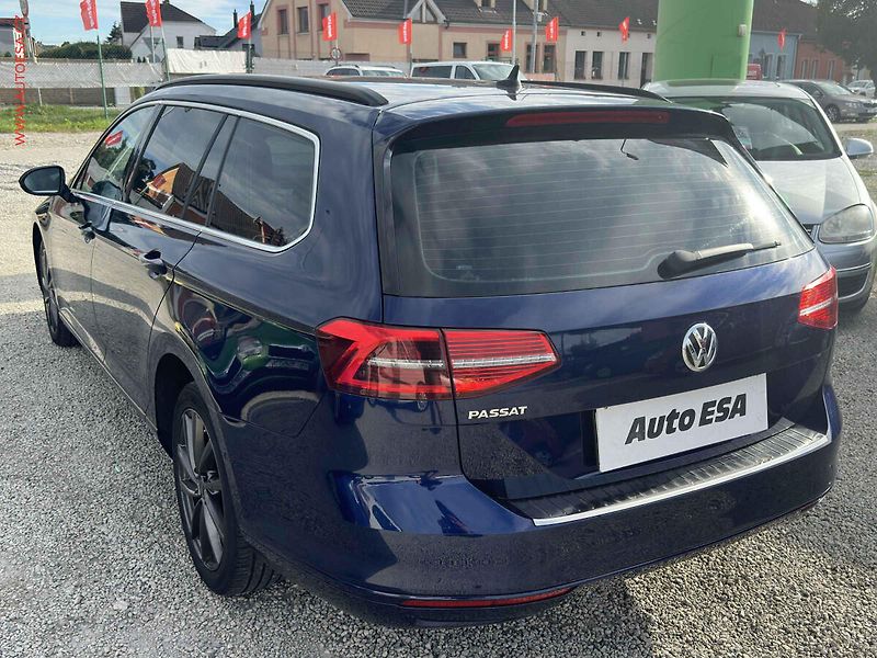 Volkswagen Passat (2019) 2.0 TDi, 2.maj, DSG, navi. - fotka 6 z 26