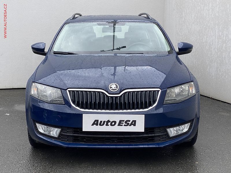 Škoda Octavia (2014) 1.4 TSi, ČR, AC, tempo, park - fotka 2 z 17