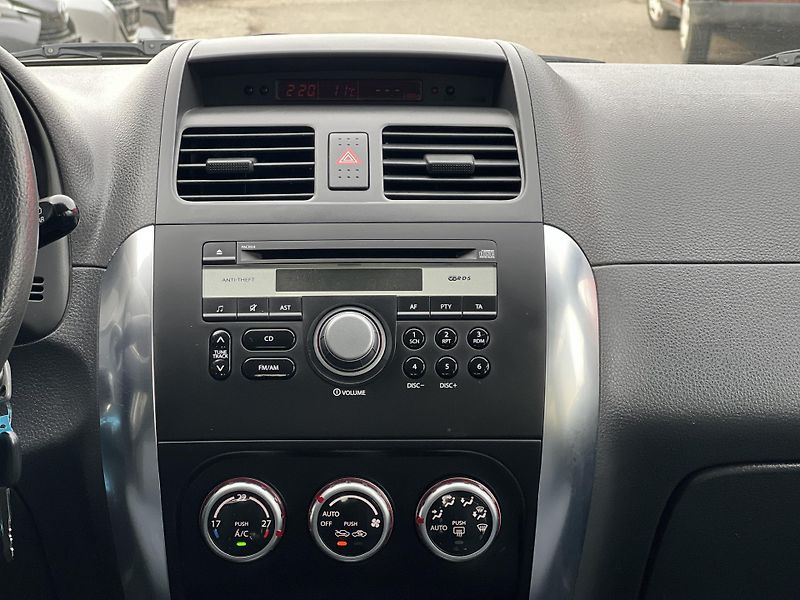 Fiat Sedici 1.9JTD 4x4 KLIMATIZACE ALU - fotka 19 z 40
