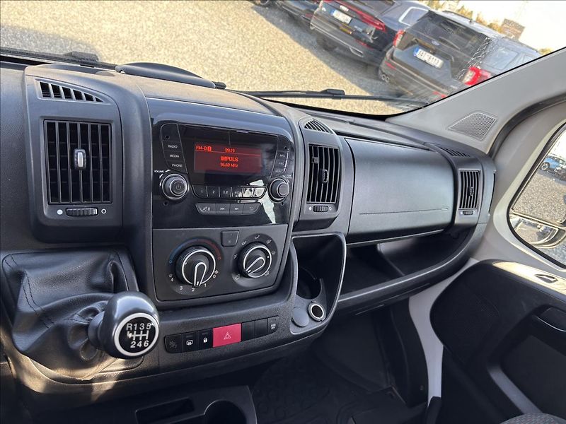 Peugeot Boxer 2,2 Bluehdi  103kW L2 DPH - fotka 29 z 29
