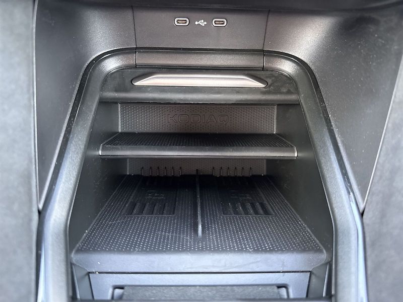 Škoda Kodiaq (2024) 2.0 TDI 4x4 DSG Sportline - fotka 23 z 33