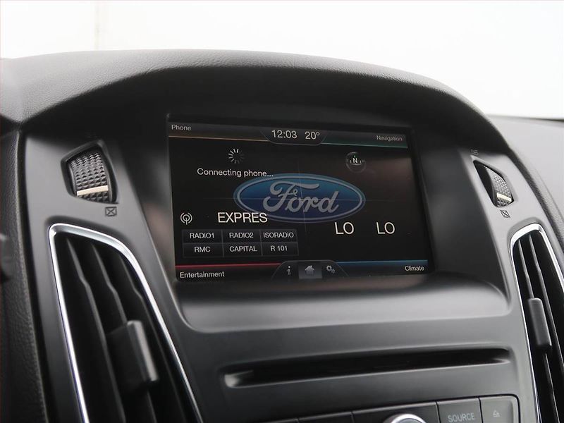 Ford Focus (2015) 1.5 TDCi, Serv.kniha, Navi - fotka 12 z 16