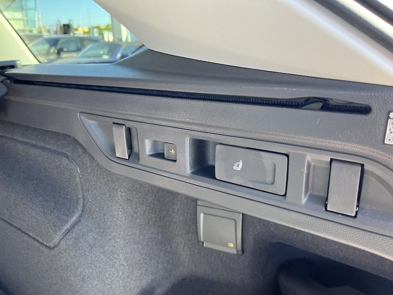 Volkswagen Passat Elegance 2,0 TDI 142 kW 4MOTIO - fotka 24 z 26