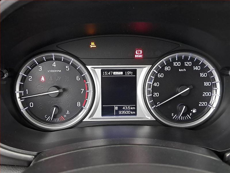 Suzuki Vitara (2015) 1.6 VVT, 4X4, ČR,1.maj - fotka 11 z 21
