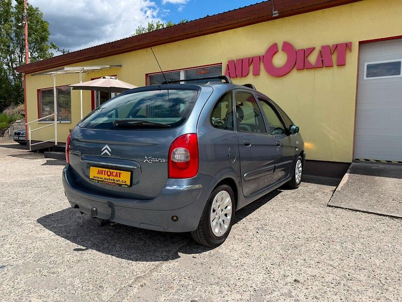 Citroën Xsara Picasso 1.6i 80kW/Panorama/Tažné/Temp. - fotka 3 z 23