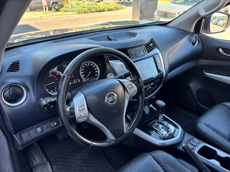 Nissan Navara 2,3 dCi - fotka 16 z 28