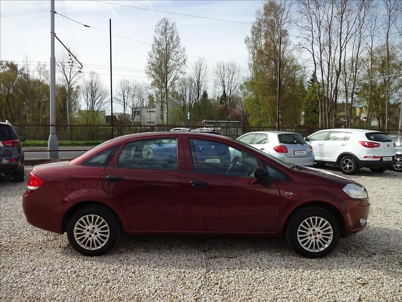 Fiat Linea 1,4i 57kW - fotka 8 z 40
