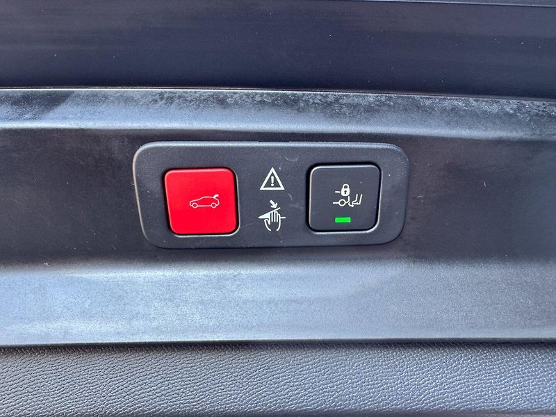 Peugeot 5008 (2023) 1.5 HDi GT EAT8 - fotka 40 z 44