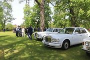 Luxusní vozy se v sobotu 4. května sjely na zámek do Lnář. Převládala auta značky Rolls-Royce.