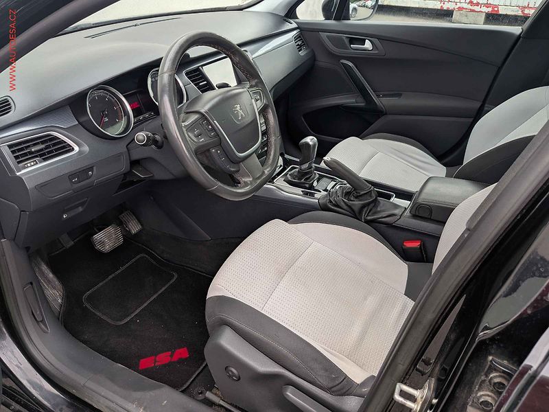 Peugeot 508 (2013) 1.6 eHDi, AT - fotka 9 z 13